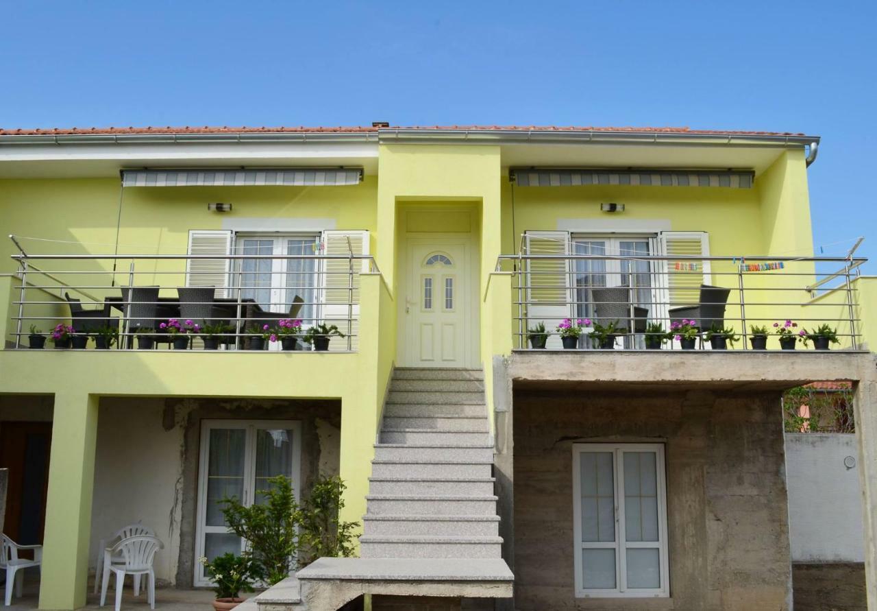 פירובאץ Apartman Rosa מראה חיצוני תמונה